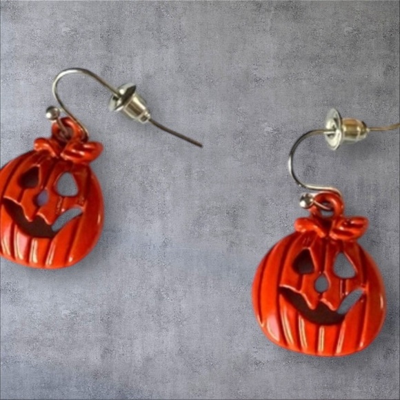 Dangle Orange Pumpkin Earrings - Picture 2 of 2